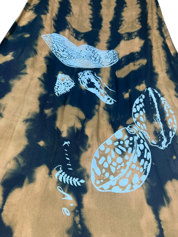 手染め大判ストール（シェル） - 画像 (2)